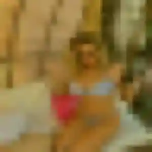 Photo de Tessa à Saint-Juvat (24 ans) - plan cul gratuit