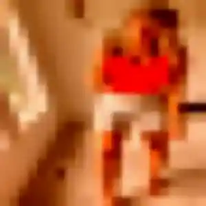 Photo exclusive de Muthoni, 22 ans à Saint-Laurent-des-Vignes - plan discret