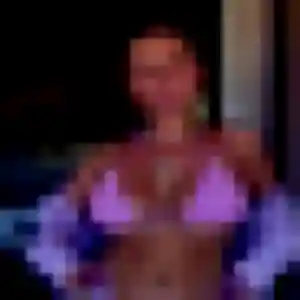 Saly, femme de 35 ans veut plan cul à Saint-Magne-de-Castillon
