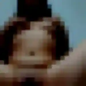 Ngoné, 29 ans, connectée à Saint-Marcel-d'Ardèche pour une rencontre coquine