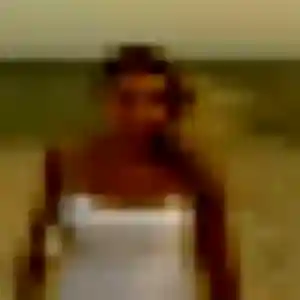 Jeanine, 25 ans, connectée à Saint-Mars-d'Égrenne pour un plan cul