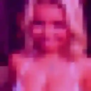 Noémie, 30 ans, connectée à Saint-Mars-du-Désert pour une rencontre coquine