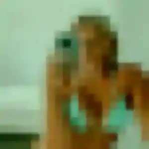 Brigitte (35 ans) à Saint-Martin-du-Manoir attend une rencontre rapidement