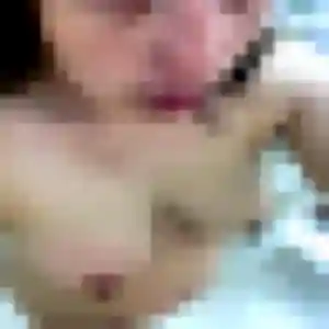 Photo de Faith à Saint-Maurice-sur-Moselle (27 ans) - plan cul gratuit