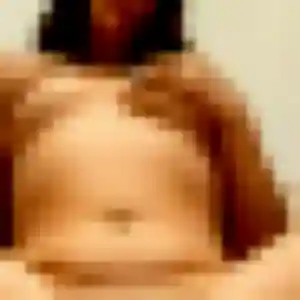 Yasmine, femme de 37 ans cherche plan cul à Saint-Menoux