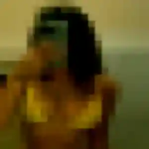 Photo exclusive de Hawa, 25 ans à Saint-Omer-Capelle - plan discret