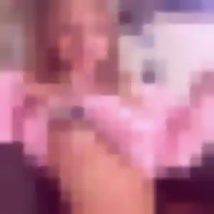 Photo privée de Djénéba, 26 ans à Saint-Paterne - Le Chevain - rencontre sans lendemain