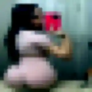 Obiageli, 33 ans, en ligne à Saint-Python pour un plan cul