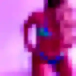 Saly (35 ans) à Saint-Renan attend une rencontre ce soir