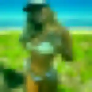 Hawa, 36 ans, connectée à Saint-Romain-la-Virvée pour une rencontre coquine
