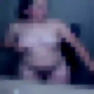 Rejoins Modupe, 37 ans à Saint-Sauveur gratuitement