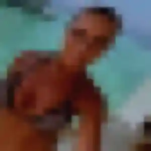 Ndèye, 39 ans, connectée à Saint-Sérotin pour un plan cul