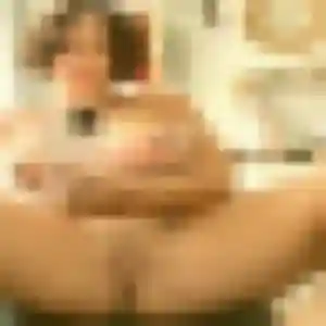 Evelyne (37 ans) à Saint-Sylvestre-sur-Lot cherche un plan cul maintenant