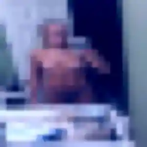 Uchenna, fille de 26 ans cherche plan cul à Saint-Vaast-lès-Mello
