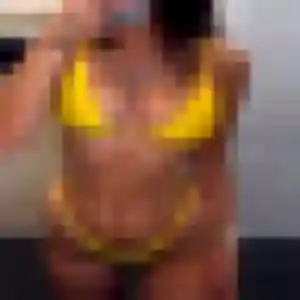 Hawa, 37 ans, disponible à Saint-Vincent-de-Paul pour un plan cul