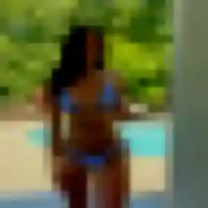 Adaeze (24 ans) à Saint-Vincent cherche un plan cul ce soir