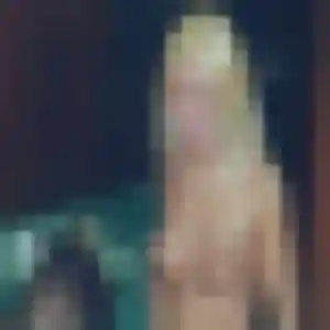 Rencontre Isatou, 31 ans à Saint-Ybard en privé
