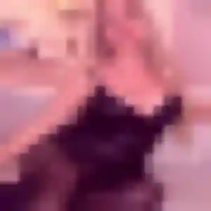 Omolara, fille de 25 ans veut plan cul à Sainte-Bazeille