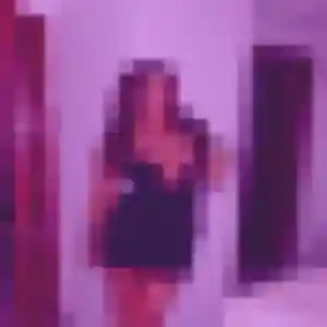 Akissi, femme de 36 ans propose plan cul à Salles