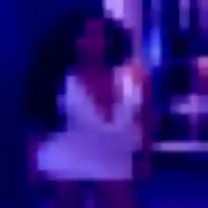 Salma, 29 ans, connectée à Saulxures-lès-Nancy pour un plan cul