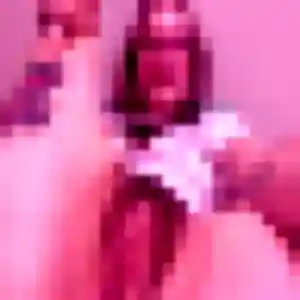 Noëlla, 25 ans, en ligne à Schœlcher pour un plan cul