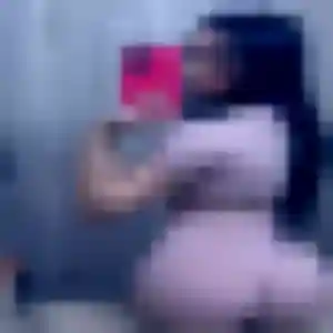 Capucine, 22 ans, en ligne à Serley pour une rencontre coquine