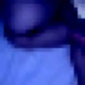 Nabou, 42 ans, en ligne à Seyssel pour un plan cul