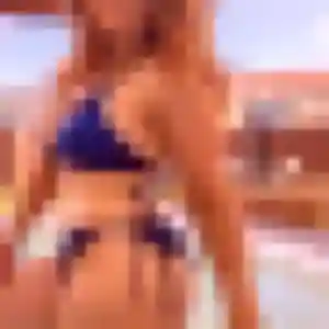 Claudine, femme de 27 ans propose plan cul à Soulosse-sous-Saint-Élophe