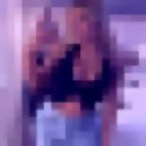Perrine, 23 ans, disponible à Souzy pour un plan cul