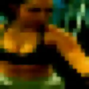 Contacte Ebele, 29 ans à Tarcenay-Foucherans en privé