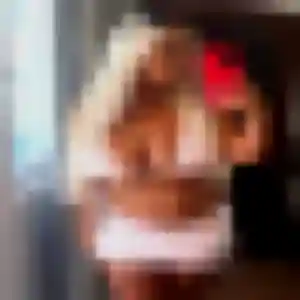 Jennifer, 23 ans, connectée à Thairé pour une rencontre coquine