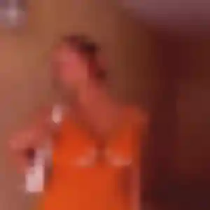 Belle Esi, 22 ans à Tosse - la contacter