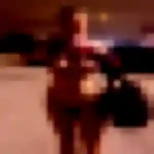 Roxane, 33 ans, disponible à Toulon-sur-Arroux pour une rencontre coquine
