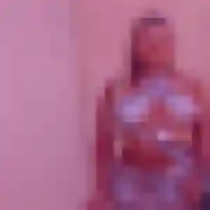 Contacte Akua, 37 ans à Trans-en-Provence en privé