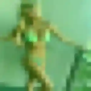 Karima, 45 ans, en ligne à Trégastel pour une rencontre coquine