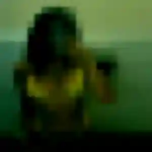 Photo exclusive de Irène, 27 ans à Vailhourles - plan discret