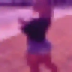 Éva, 24 ans, en ligne à Val-de-Cognac pour un plan cul