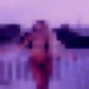Louna, femme de 22 ans cherche plan cul à Valines
