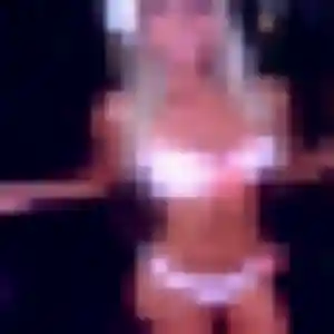 Dorothée, 28 ans, dispo pour plan cul à Valloire