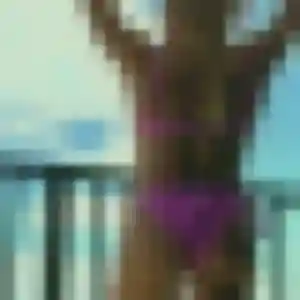 Photo privée de Ngoné, 38 ans à Varengeville-sur-Mer - rencontre sans lendemain