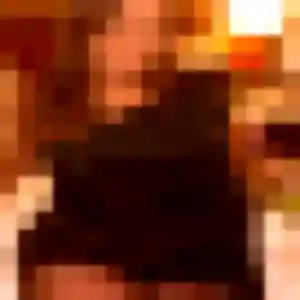 Photo exclusive de Nyokabi, 40 ans à Varennes-sur-Allier - plan discret