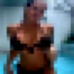 Adjoua, 27 ans, dispo pour plan cul à Vaumoise