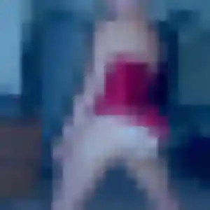 Amira, 44 ans, en ligne à Vayres pour une rencontre coquine