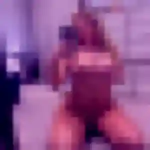 Lilou (27 ans) à Vendeville cherche une rencontre ce soir