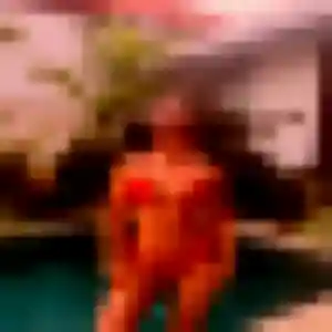 Photo de Adwoa à Venon (34 ans) - plan cul discret