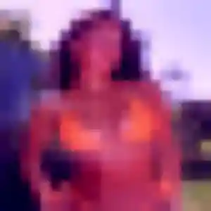 Sexy Capucine, 36 ans à Vers-Pont-du-Gard - voir sa photo