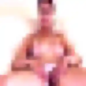 Contacte Ramata, 23 ans à Vesly en privé