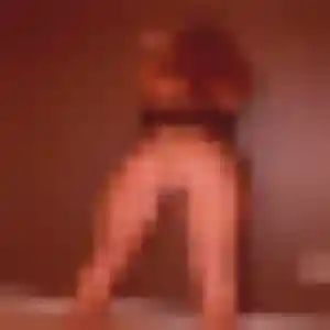 Valérie, 33 ans, disponible à Vétraz-Monthoux pour un plan cul