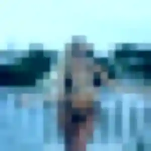 Justine de Vigoulet-Auzil, 39 ans - plan cul discret