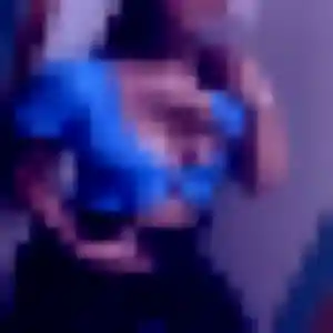 plan cul à Villandraut : photo de Folake, 30 ans - accès libre